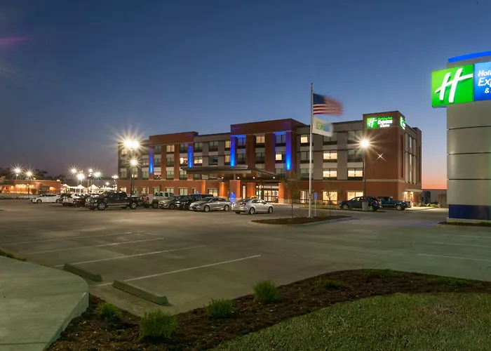 Holiday Inn Express & Suites - Dodge City By Ihg