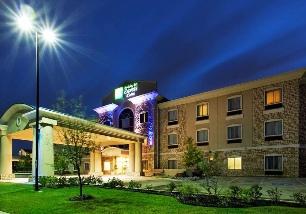 Hotel Express & - Dodge By Ihg