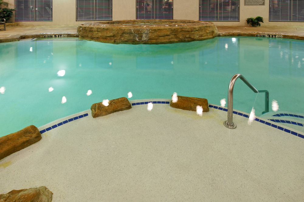 Hotel Express & - Dodge By Ihg Dodge City